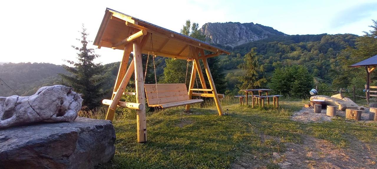 Cabana Belvedere Dragoslavele Bagian luar foto